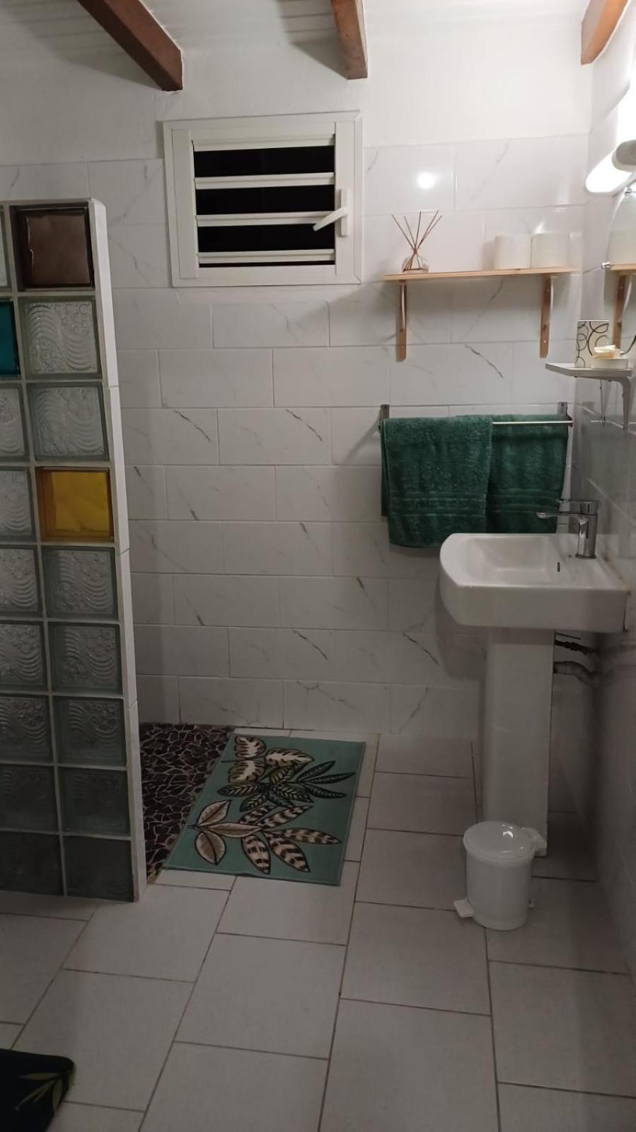 Apartmán Chez Lucile Et Gilbert Bouillante Exteriér fotografie